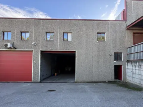 Nave industrial en Carrer de la Indústria