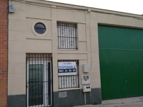 Industrial building in Cañada de Aguilera