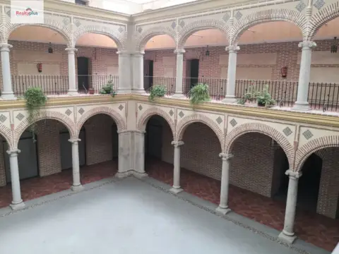 Piso en Plaza del Salvador, 9