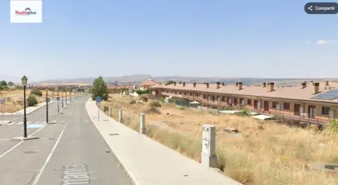 Terreno en calle de Rumanía