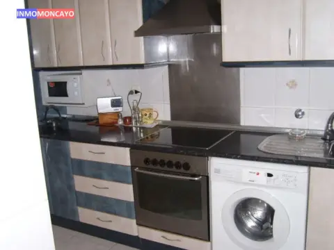 Piso en calle Cinco Villas