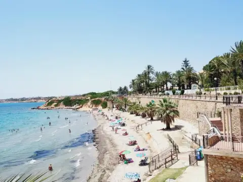 Chalet en Lomas de Cabo Roig