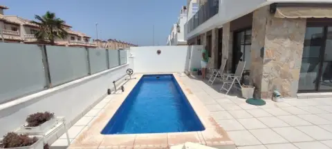 Chalet en Lomas de Cabo Roig