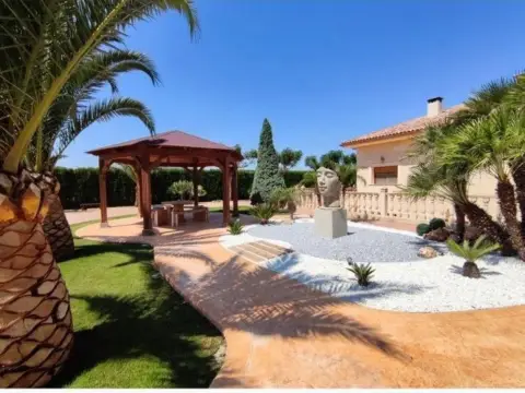 Chalet en calle Polígono 29