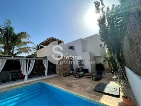 Casa pareada en Cabo de Gata, Magia en Rodalquilar, Consulte Temporada