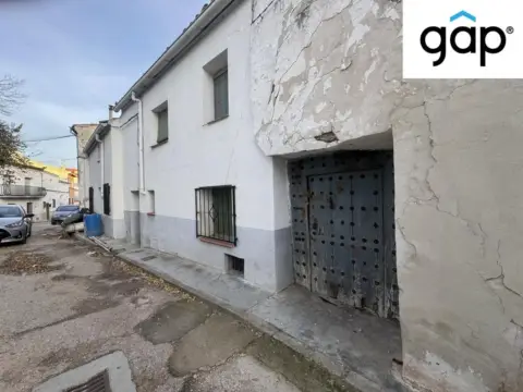 Chalet en calle de Olmillo