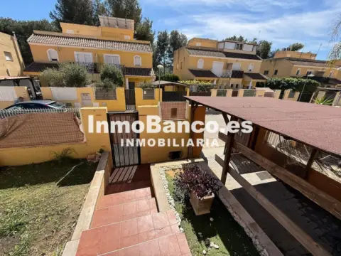 Chalet en calle Islas Baleares Calicanto A