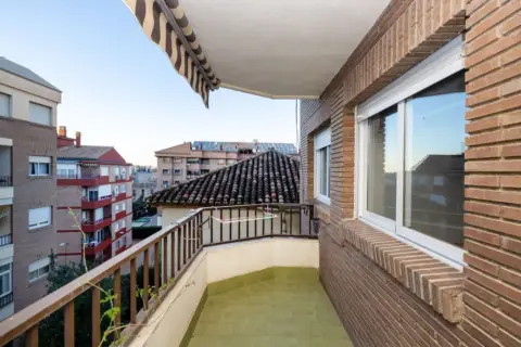 Piso en calle Amberes