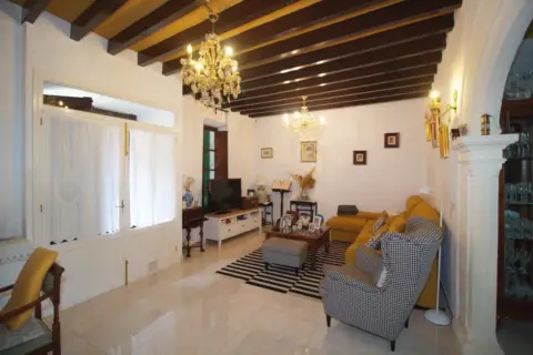 Casa en Nucleo Urbano 55