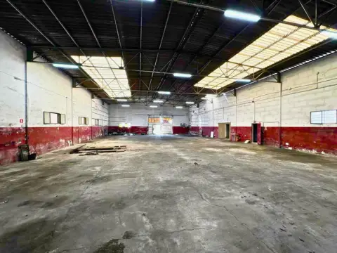 Nave industrial en Muro