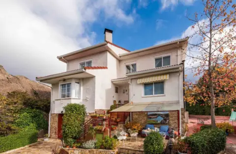 Chalet en calle del Rincón de Canarias