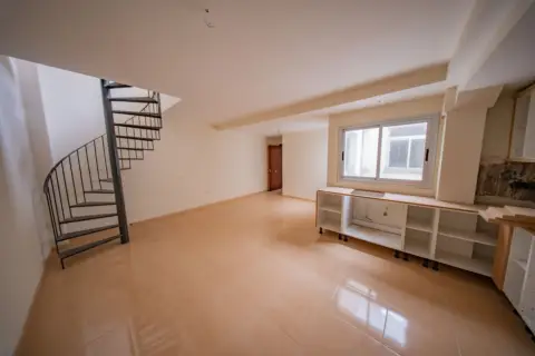 Piso en calle del Colegio