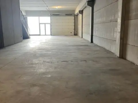 Nave industrial en Poligono del Aeropuerto