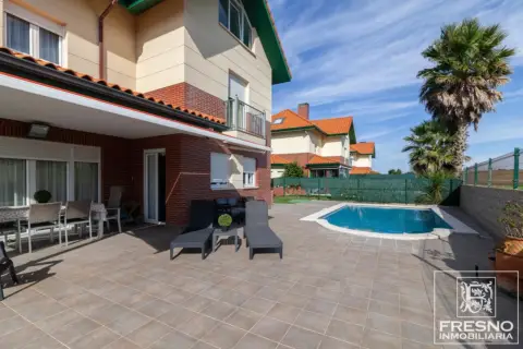 Chalet en Barrio de Portio