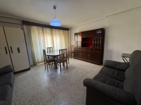 Piso en calle de Lazarillo de Tormes