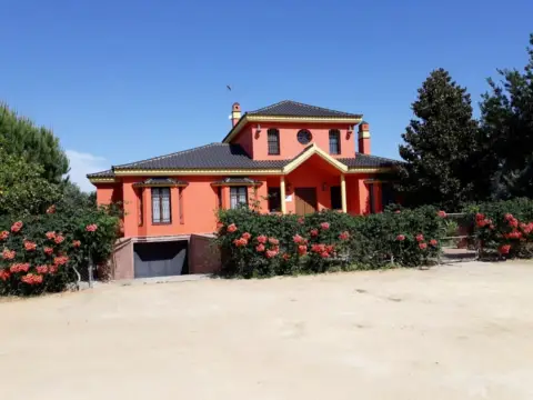 Finca rústica en El Rosal