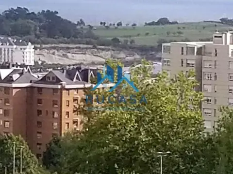 Piso en calle de la Universidad