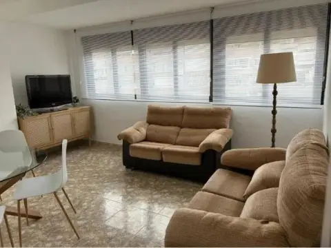 Piso en Arenales del Sol