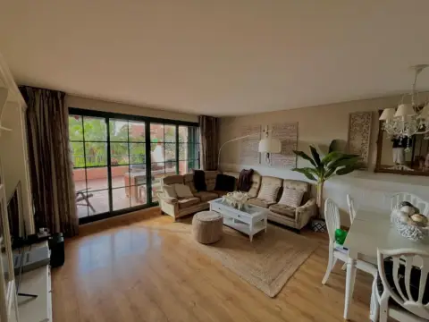 Casa adosada en Sierra Cortina