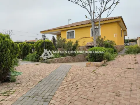 Chalet en calle del Pino