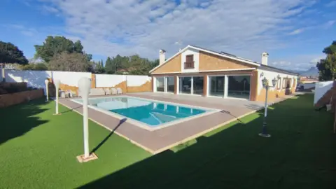Chalet en Carrer Anhidrita