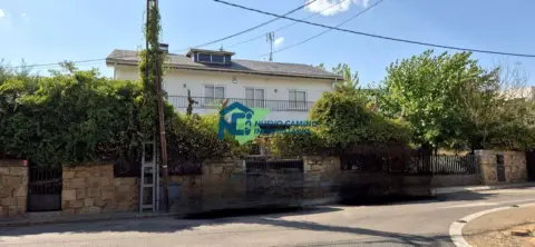 Chalet en calle de Federico del Cerro, 23