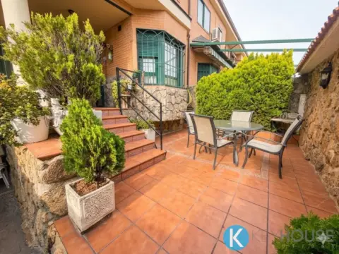 Casa adosada en Centro