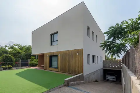 Chalet en Carrer VIA Augusta