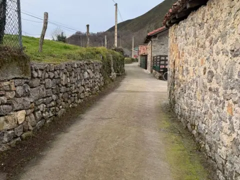 Terreno en calle Caserio Collado de Andrin