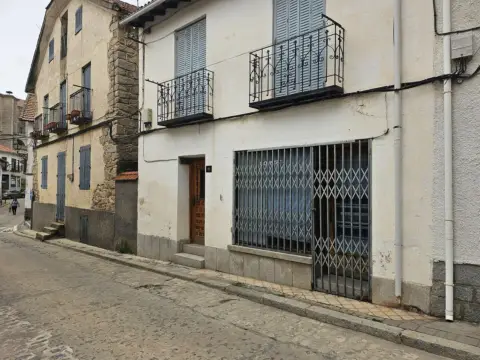 Casa adosada en calle de Francisco San Juan