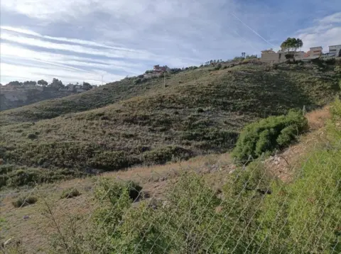 Terreno en calle de Almería
