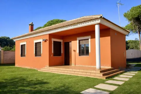 Chalet en calle Orquidea