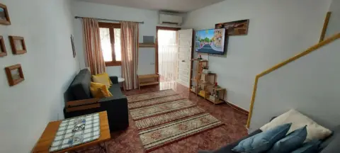 Casa adosada en Carrer de Castalla, 5