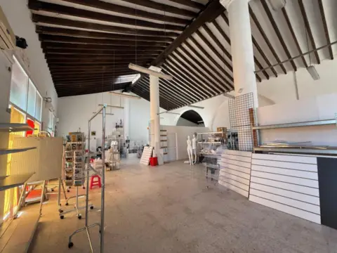 Local comercial en Plaza de Toros