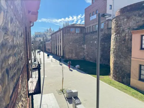 Piso en Avenida de los Cubos