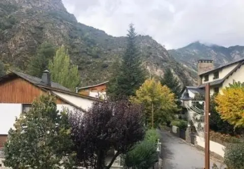 Casa adosada en Sant Julià de Lòria