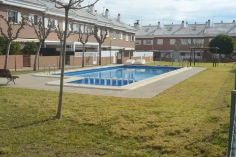 Dúplex en calle Castaño