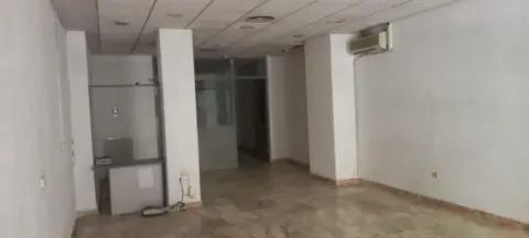 Local comercial en Camino de Ronda
