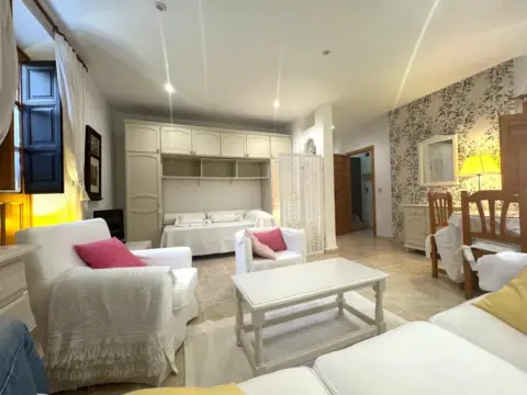 Estudio en Paseo del Salon