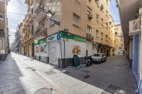Local comercial en calle San Miguel Alta