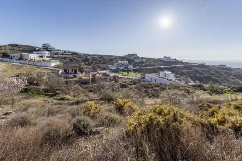 Terreno en Altos de La Zubia