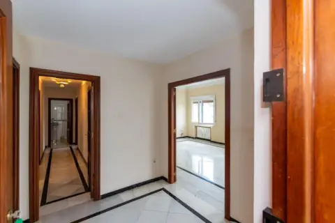 Piso en Cuesta Escoriaza