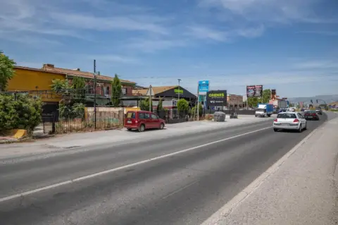 Nave industrial en Carretera de Pinos Puente, 5
