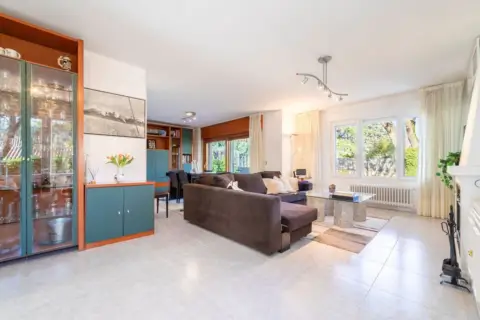 Chalet en calle Navamadroño