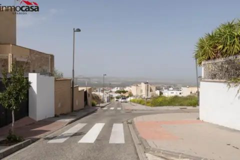 Terreno en Urb. Altos de La Zubia