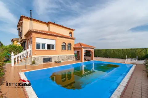 Chalet en Zona Metropolitana