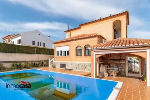 Chalet en Zona Metropolitana