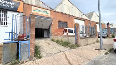 Nave industrial en Hervencias Altas - El Pinar
