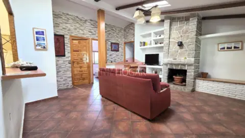 Chalet en Urbanización Manantiales