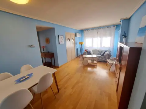 Apartamento en calle de la Colegiata de Bolea, 3